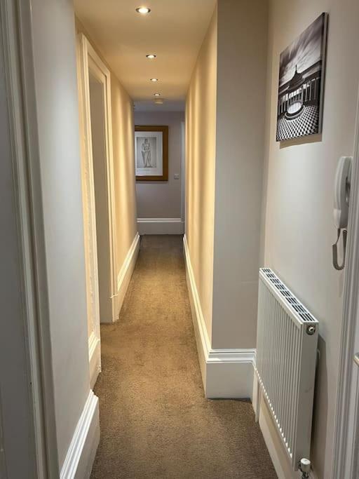 Strathmore Apt Scarborough, Pool, Gym, Parking Buitenkant foto